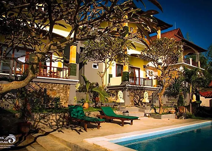 Beten Waru And Restaurant Ambat