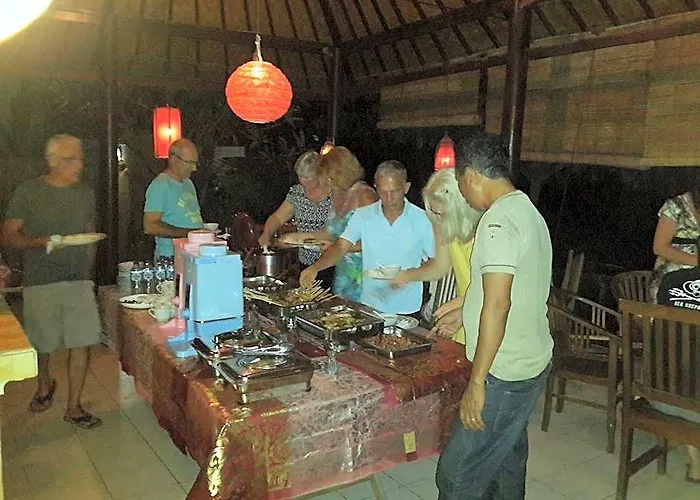 Beten Waru And Restaurant ホリデーパーク 3*